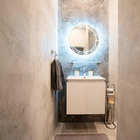 Casa Blue - Two Bdr Next To Ndk Apartment Sofia